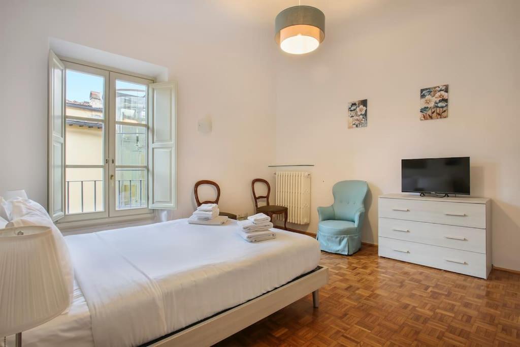 Palazzo Borghese 2 Bedroom Florenţa Exterior foto