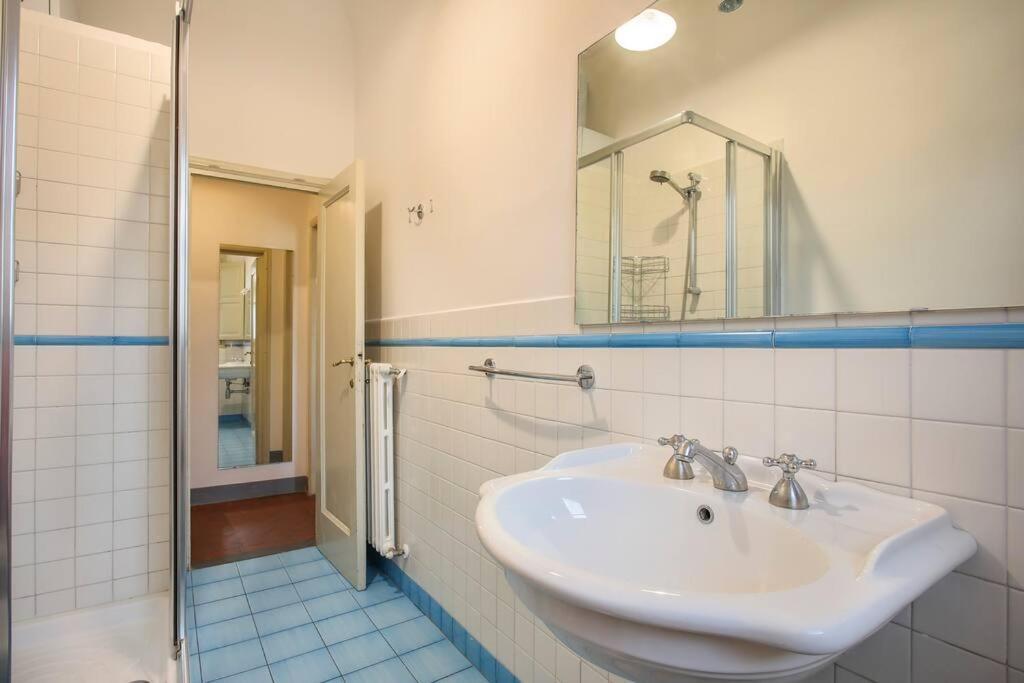 Palazzo Borghese 2 Bedroom Florenţa Exterior foto