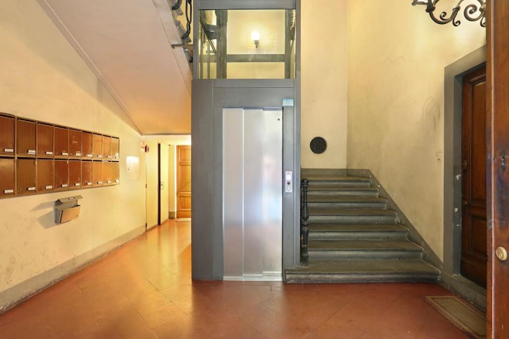 Palazzo Borghese 2 Bedroom Florenţa Exterior foto